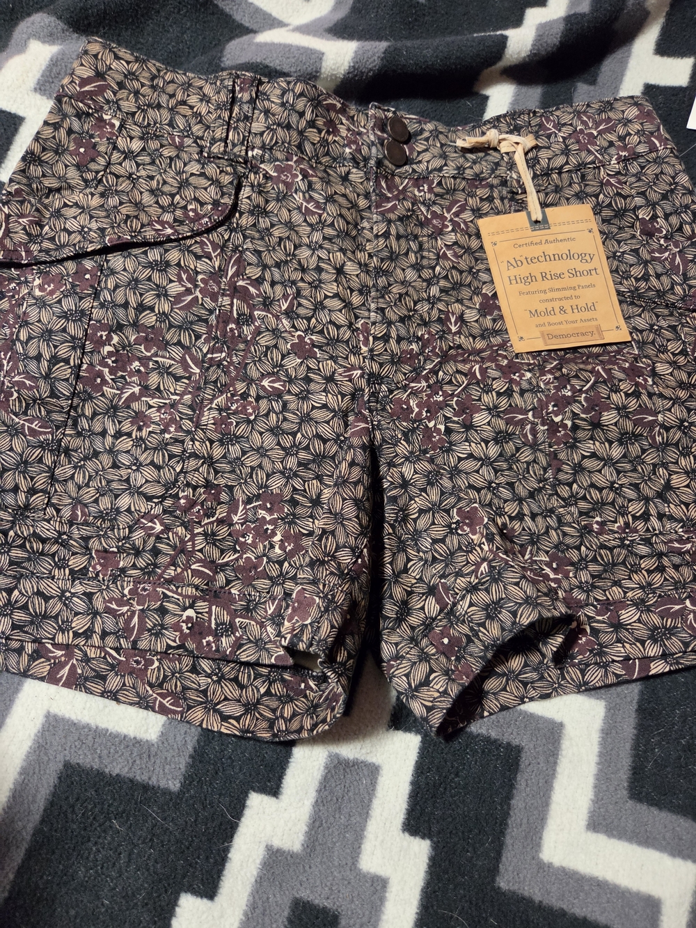 Democracy High-Rise Floral Print Women’s Shorts - Brown/Purple